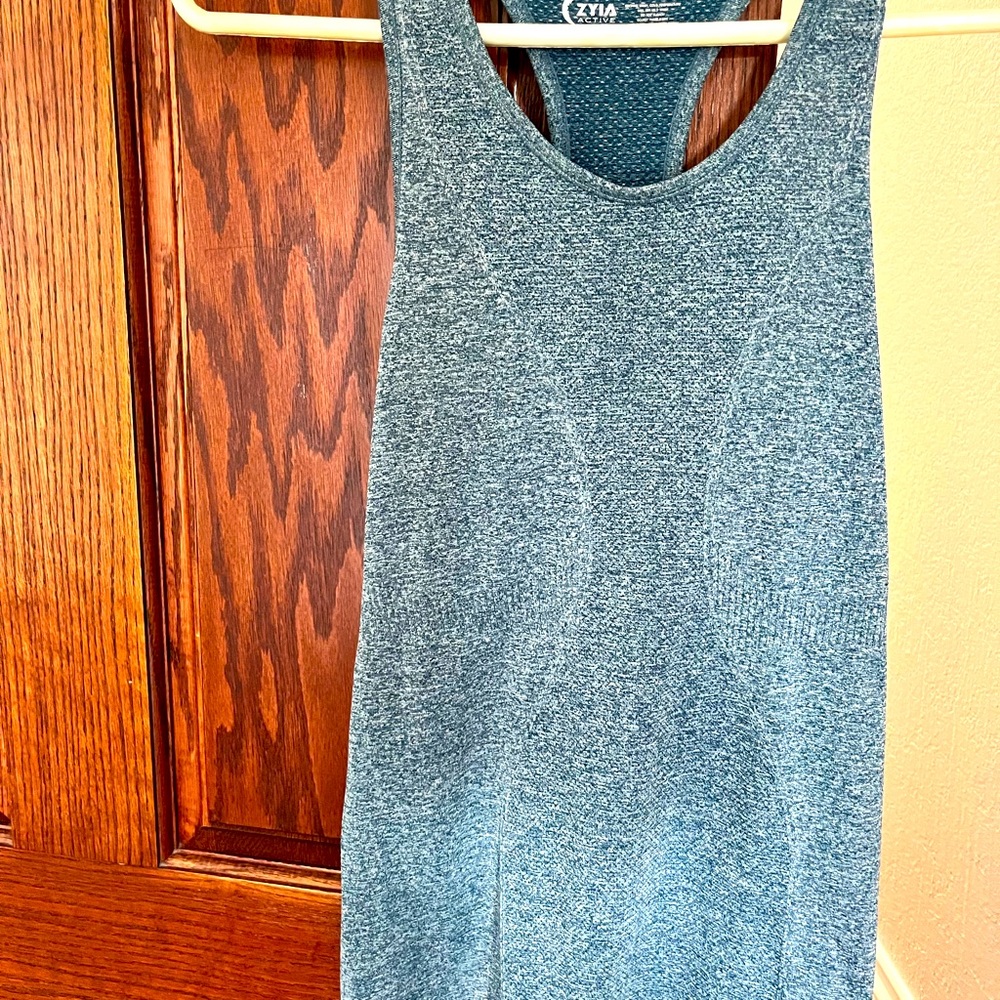 Zyia copper charged tank. Small